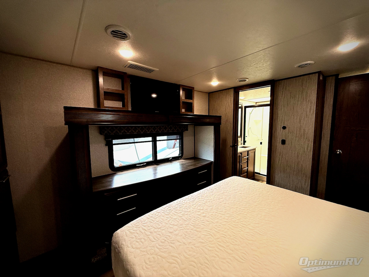 2021 KZ Durango Gold G383RLQ Photo 18