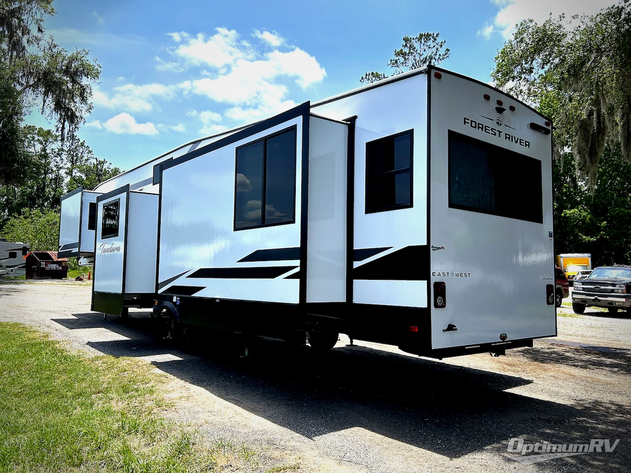2025 East To West Tandara 386MB-OK Photo 3