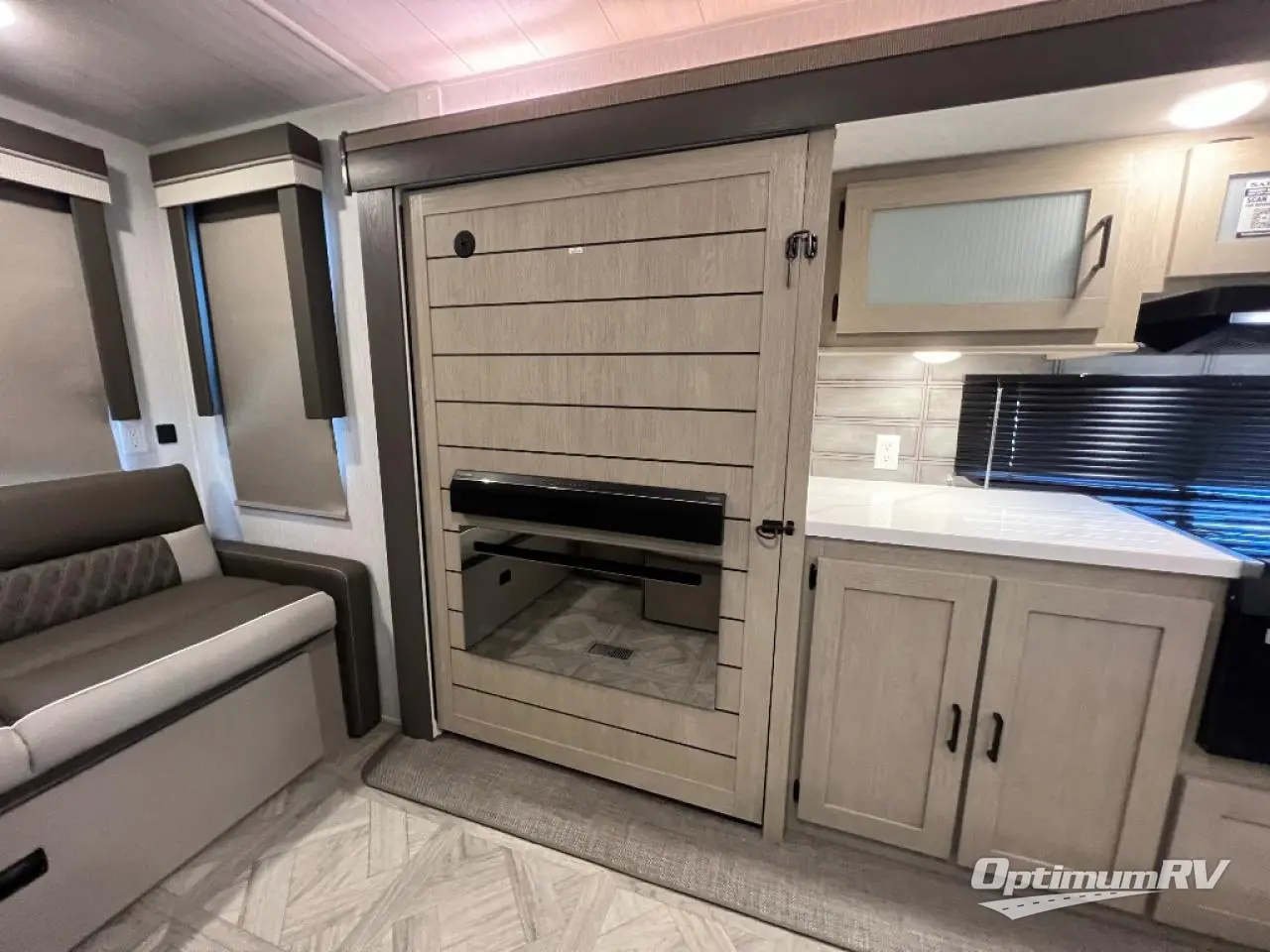 SOLD! New 2024 Forest River Wildwood View 28VIEW Travel Trailer at