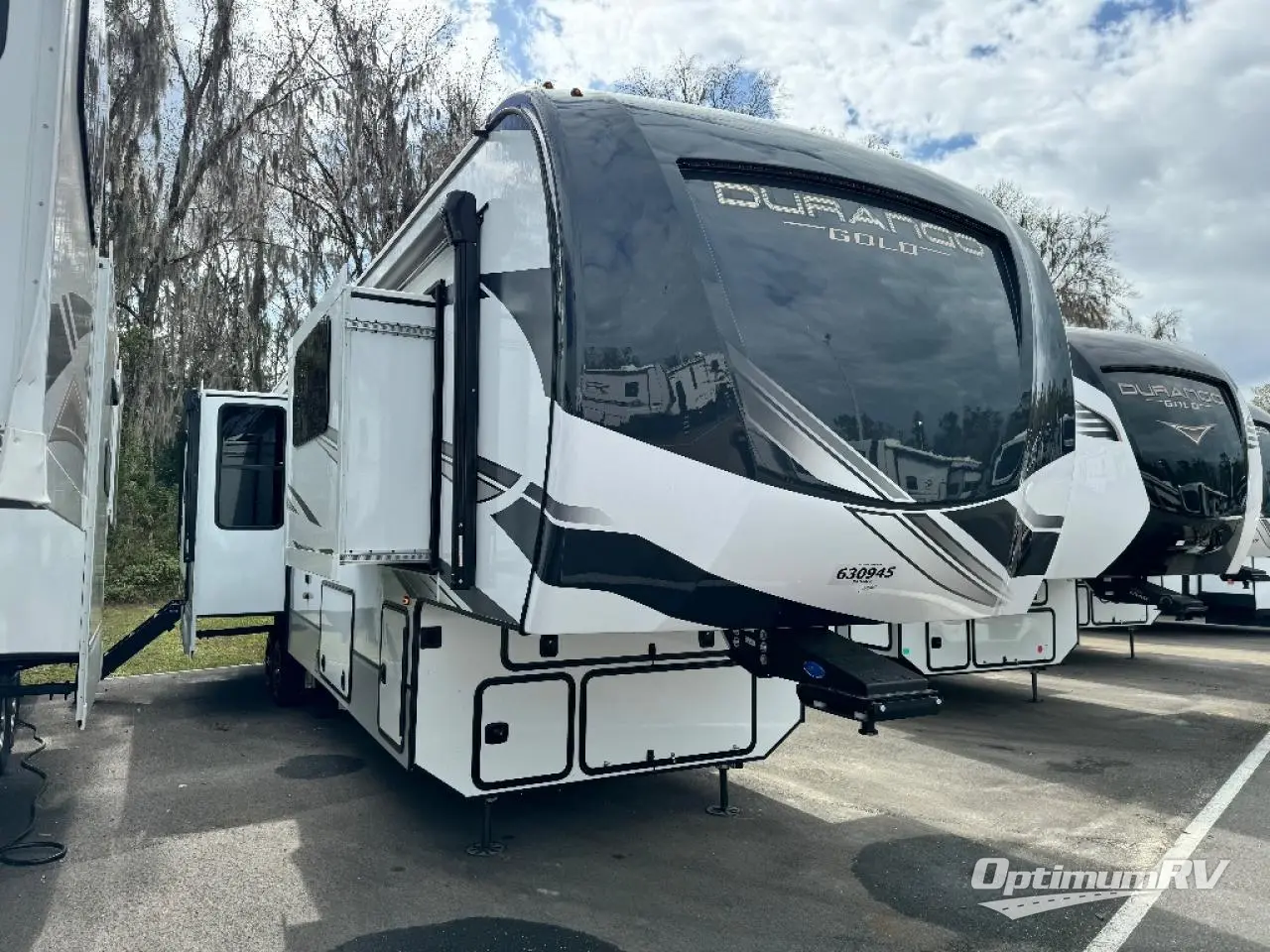 SOLD! New 2024 KZ Durango Gold G383RLQ Fifth Wheel at Optimum RV