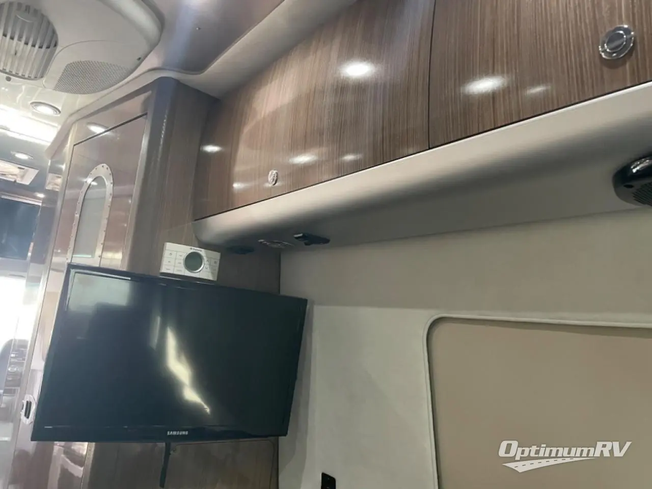 2017 Airstream Interstate Lounge EXT Lounge EXT Photo 14