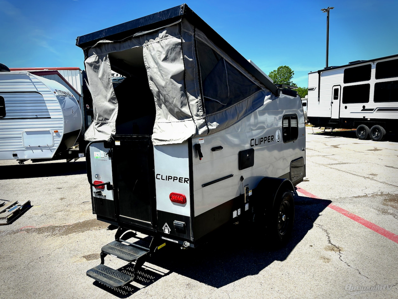 2023 Coachmen Clipper Camping Trailers 9.0TD Express Photo 3