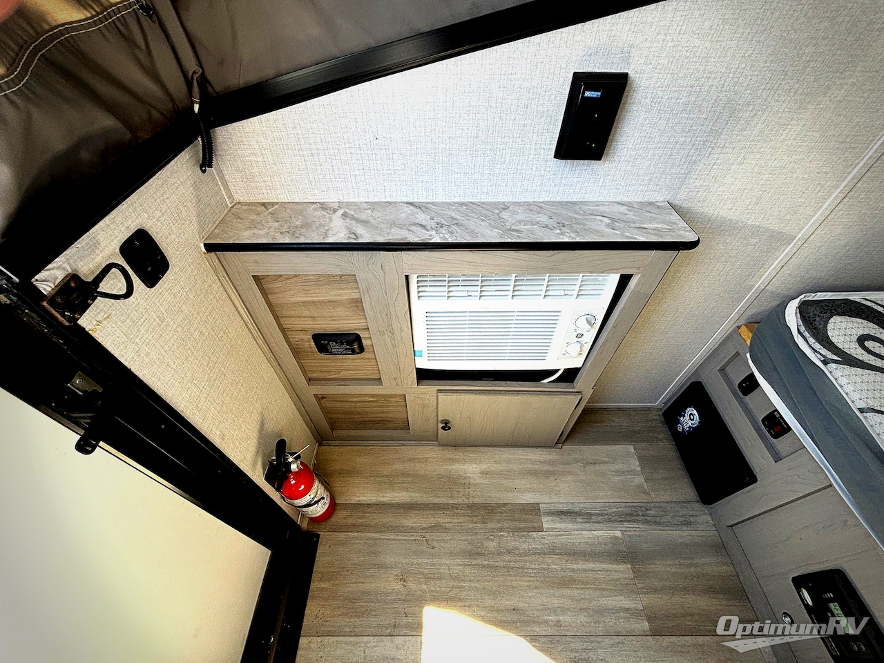 2023 Coachmen Clipper Camping Trailers 9.0TD Express Photo 11