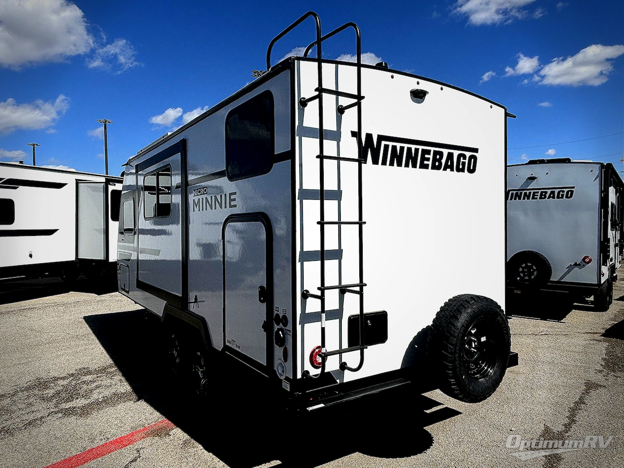 2025 Winnebago Micro Minnie 2100BH Photo 3