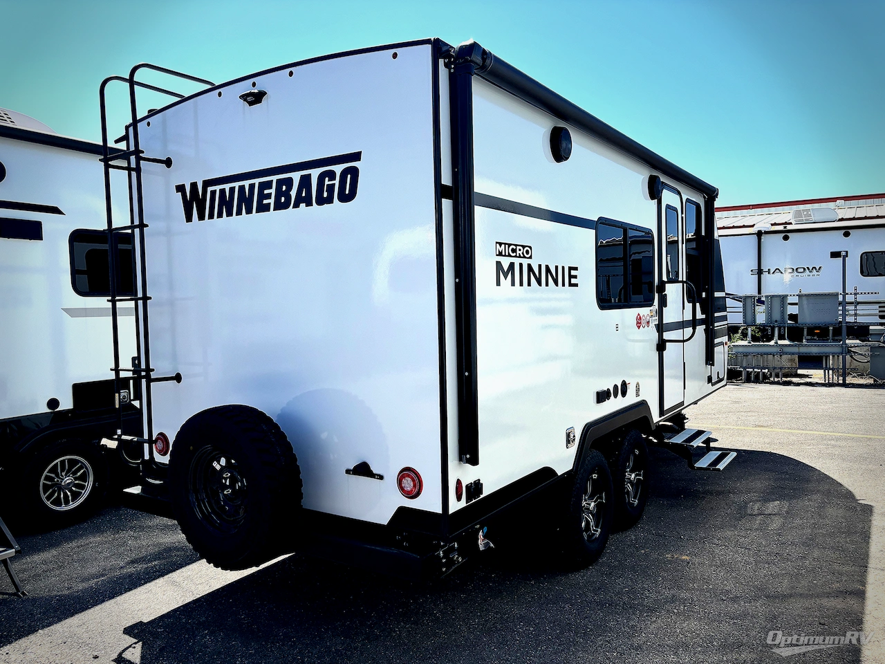 2025 Winnebago Micro Minnie 2108FBS Photo 2
