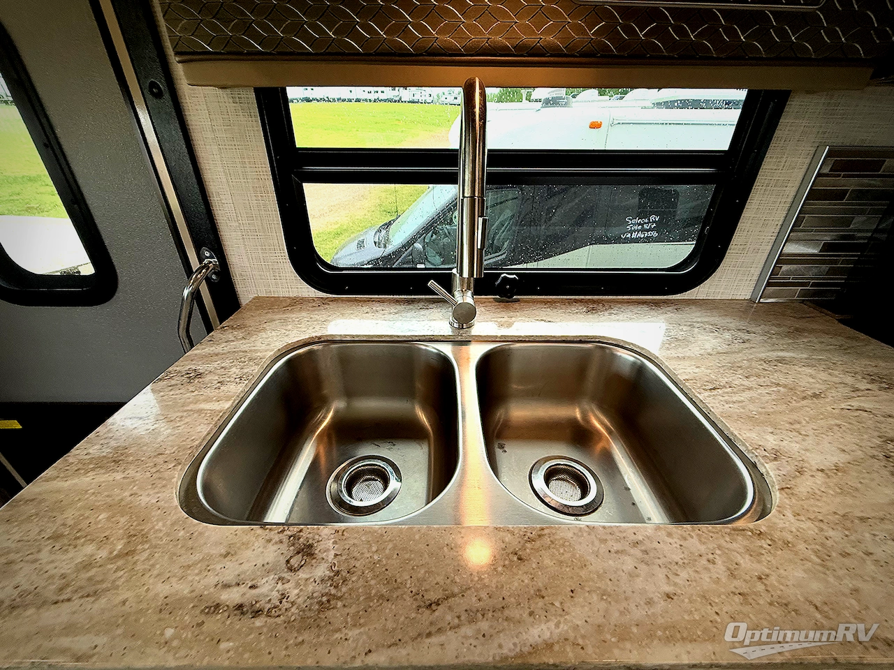 2020 Forest River Georgetown 5 Series 36B5 Photo 9
