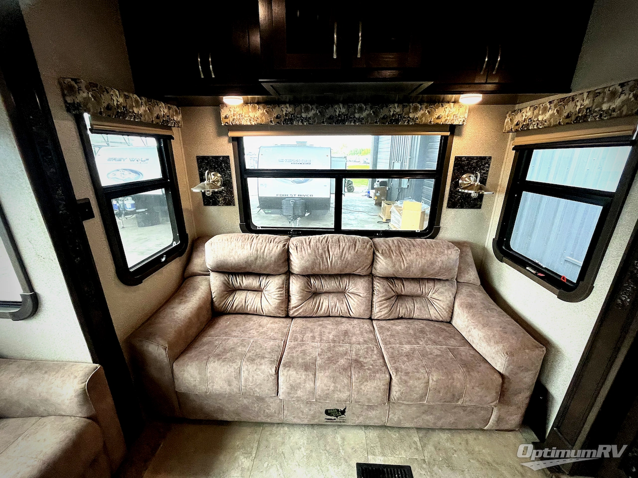 2019 Forest River Cedar Creek Hathaway Edition 38FBD Photo 14