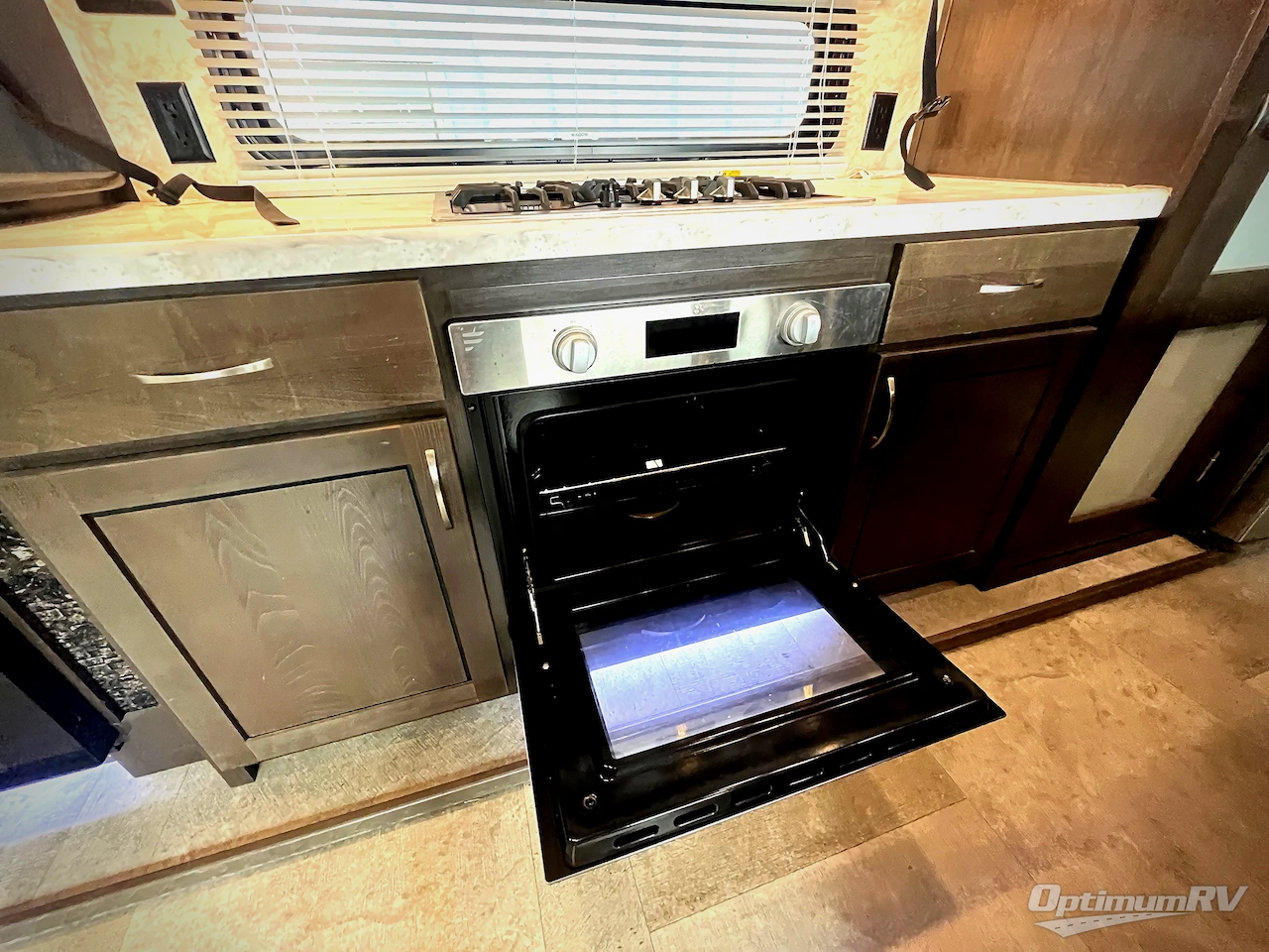 2019 Forest River Cedar Creek Hathaway Edition 38FBD Photo 19