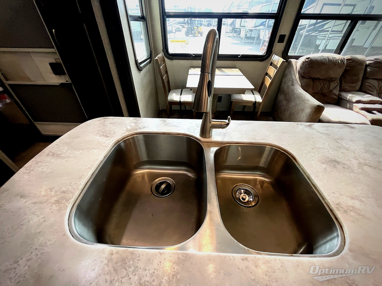 2019 Forest River Cedar Creek Hathaway Edition 38FBD Photo 21