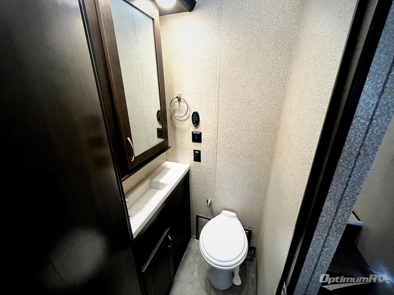 2019 Forest River Cedar Creek Hathaway Edition 38FBD Photo 22