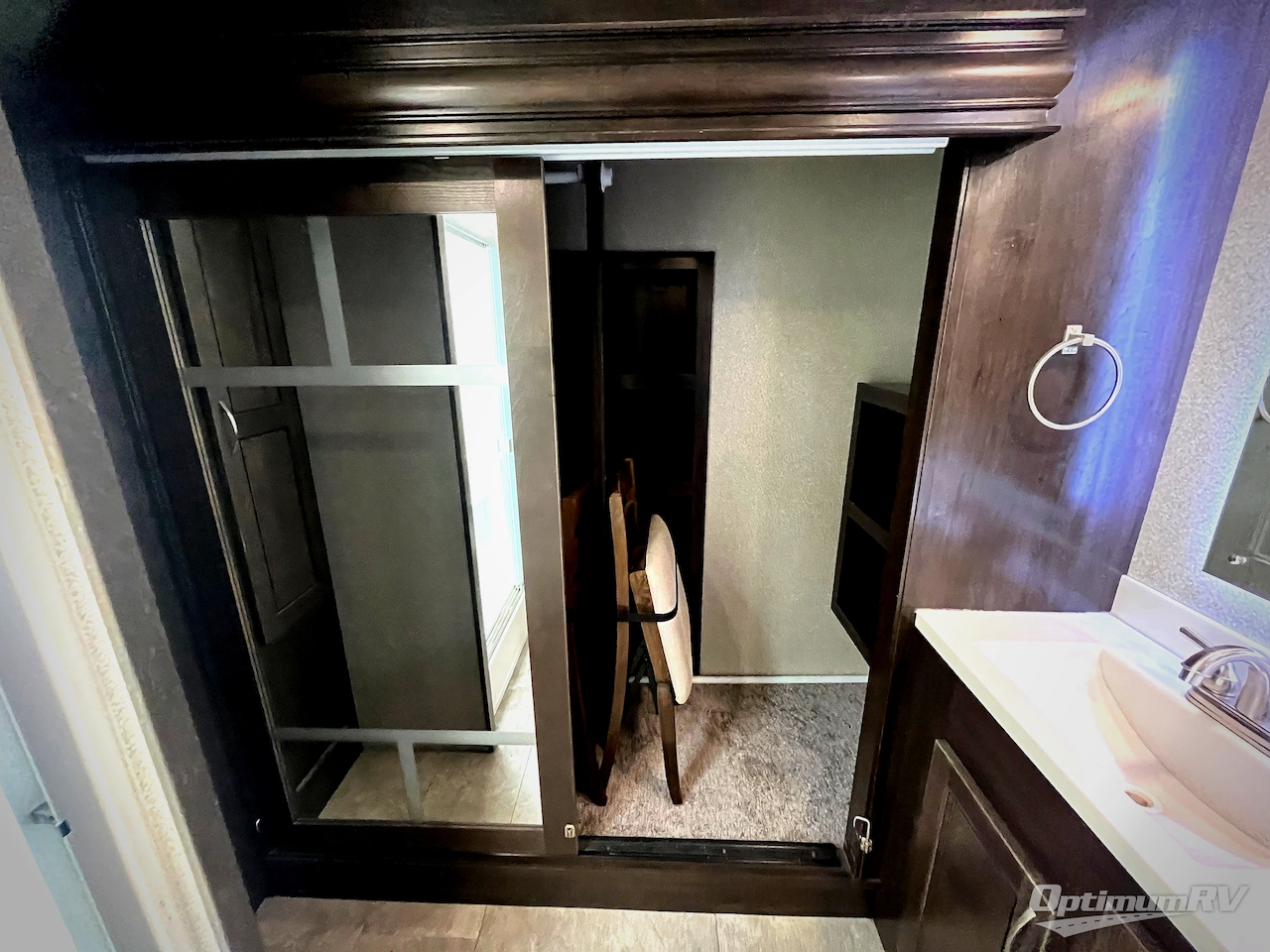 2019 Forest River Cedar Creek Hathaway Edition 38FBD Photo 28