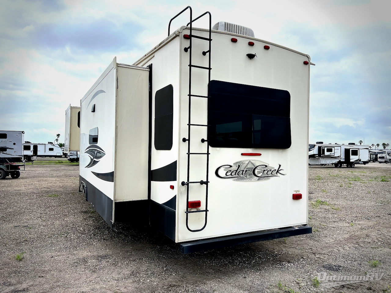2019 Forest River Cedar Creek Hathaway Edition 38FBD Photo 29