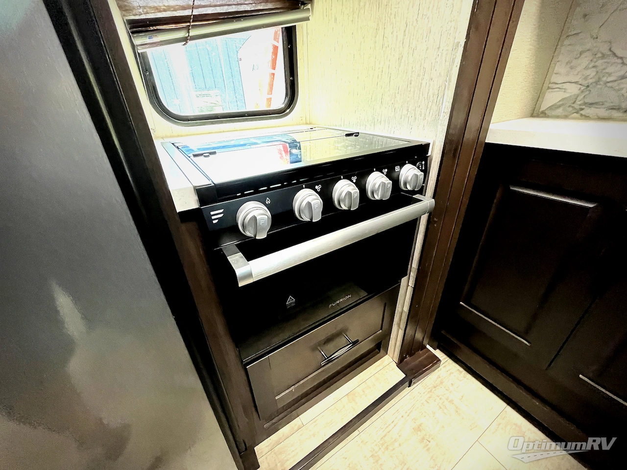 2022 Grand Design Momentum G-Class 350G Photo 13