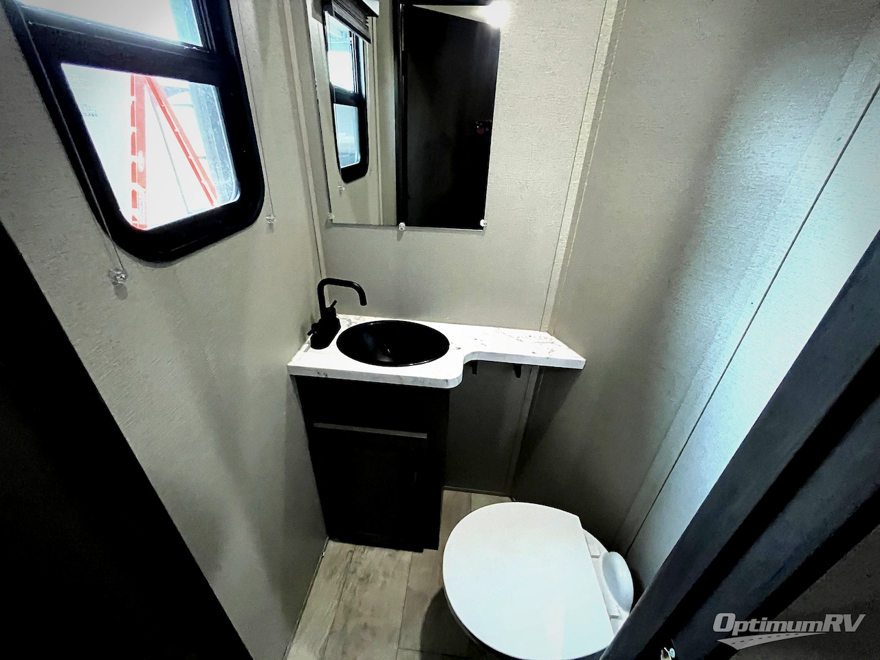 2022 Grand Design Momentum G-Class 350G Photo 17