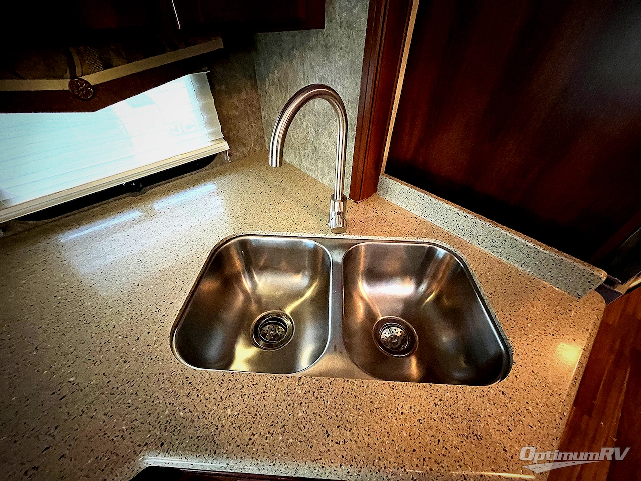 2014 Forest River Georgetown 328TSF Photo 15