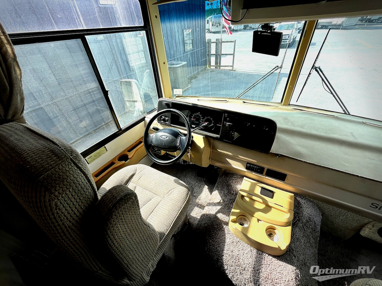 2004 Winnebago Sightseer 30B Photo 10