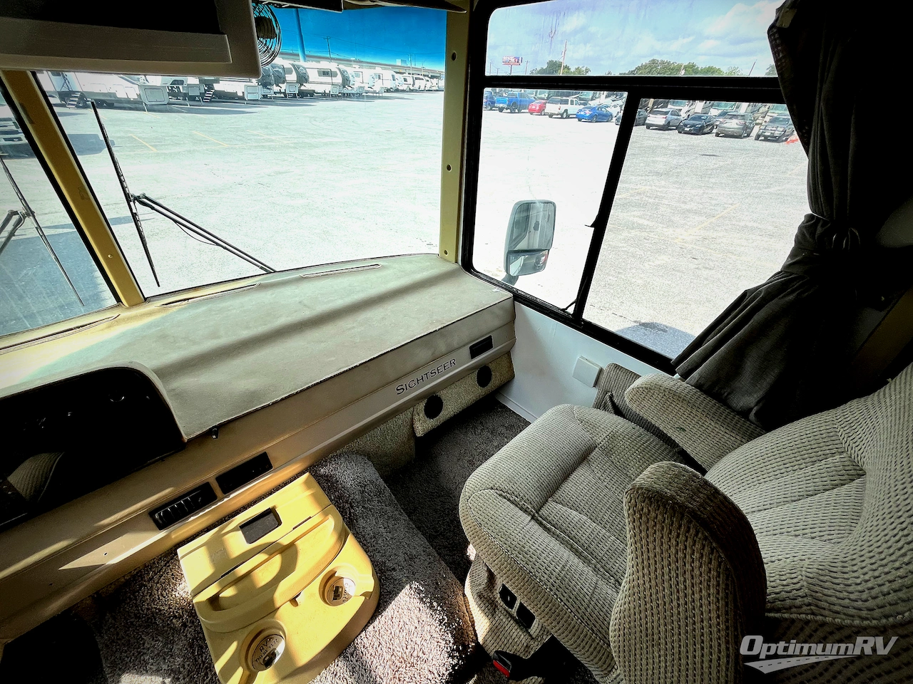 2004 Winnebago Sightseer 30B Photo 11