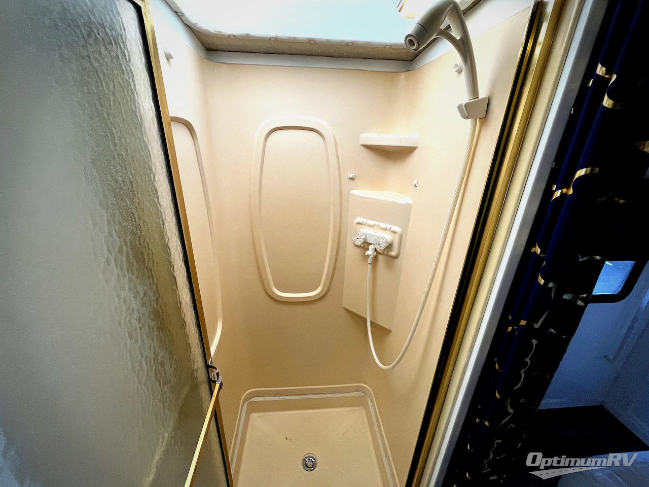 2004 Winnebago Sightseer 30B Photo 20