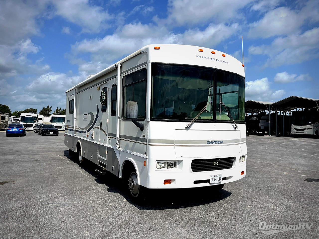 2004 Winnebago Sightseer 30B Photo 1
