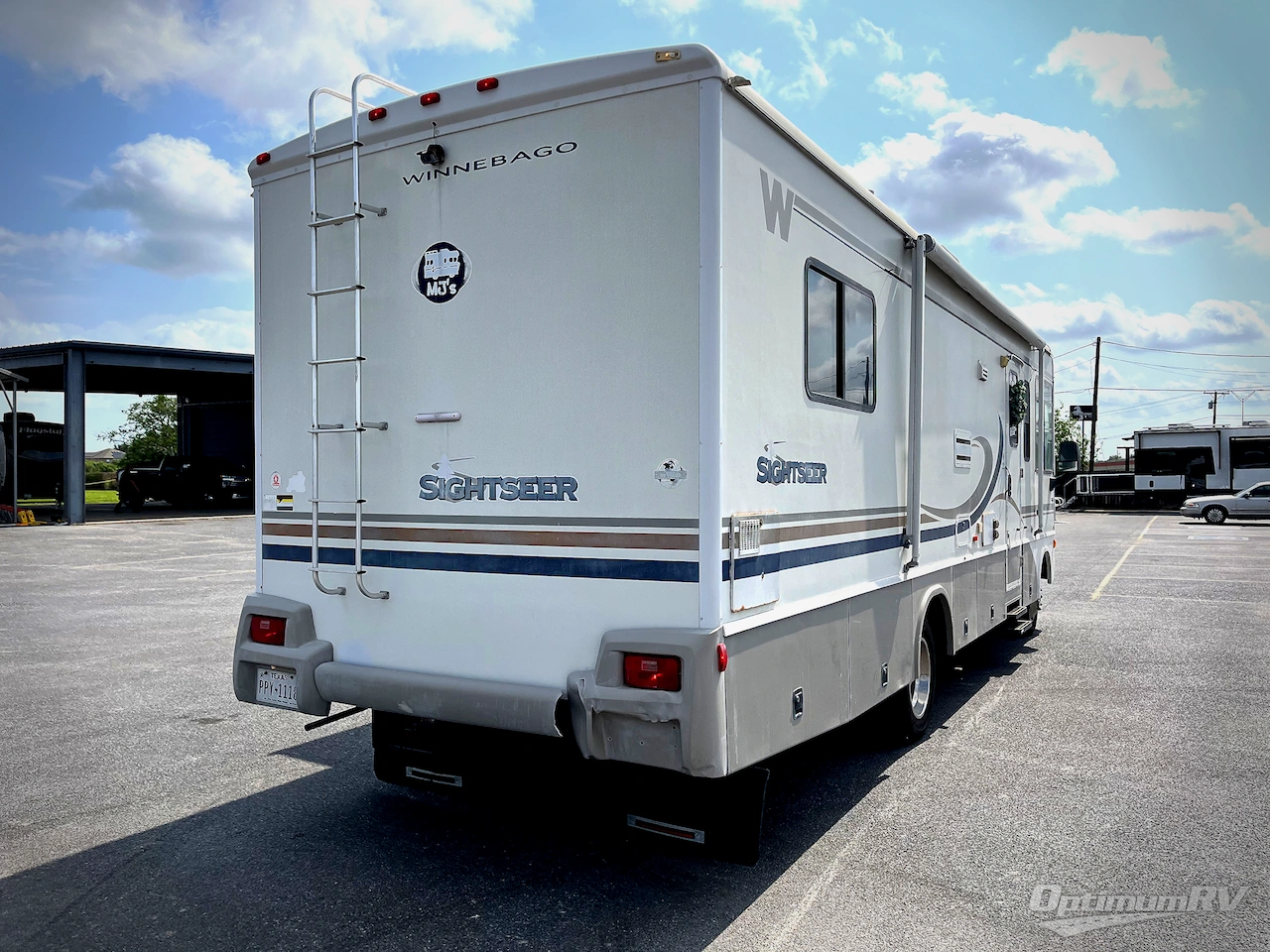 2004 Winnebago Sightseer 30B Photo 2