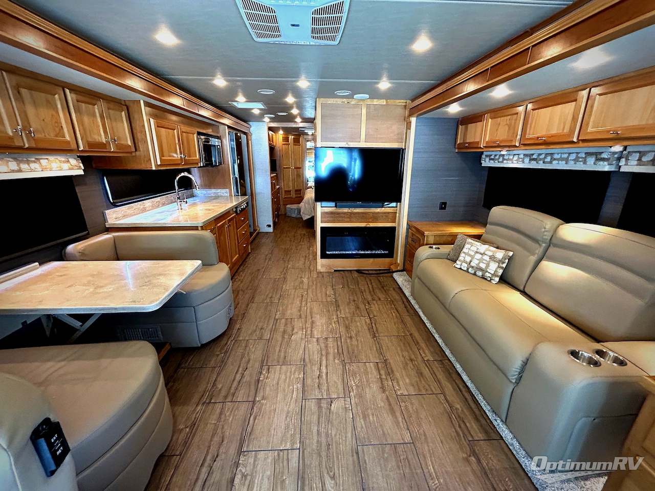 2022 Tiffin Allegro RED 33 AA Photo 4