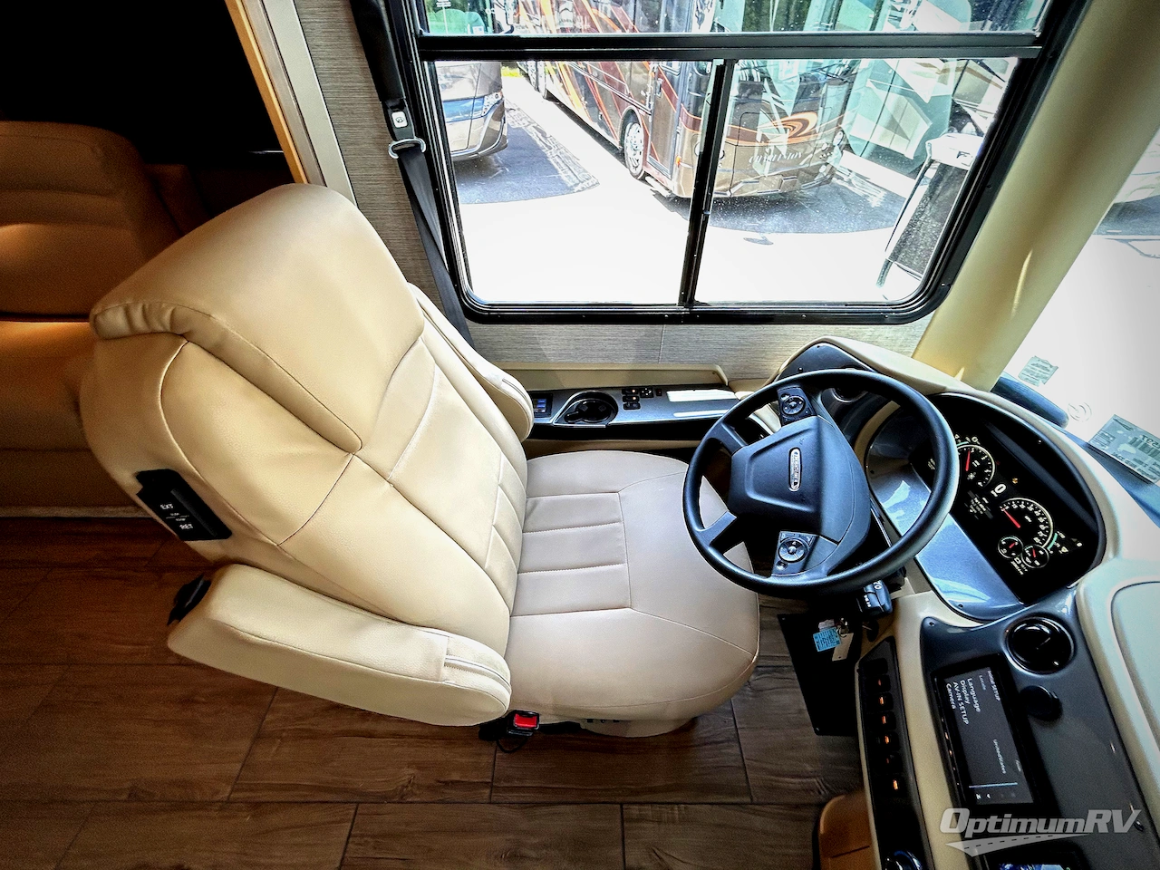 2022 Tiffin Allegro RED 33 AA Photo 7