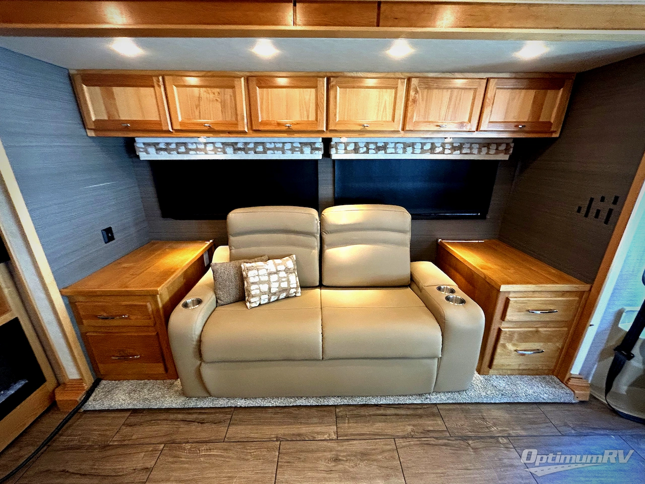 2022 Tiffin Allegro RED 33 AA Photo 12