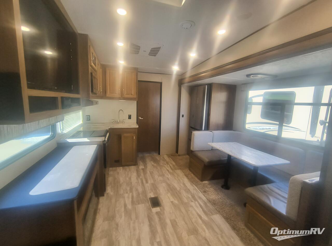 2021 Coachmen Chaparral Lite 274BH Photo 3