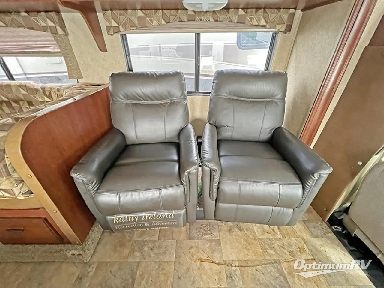 2013 Forest River Sunseeker 3010DS Ford Photo 8