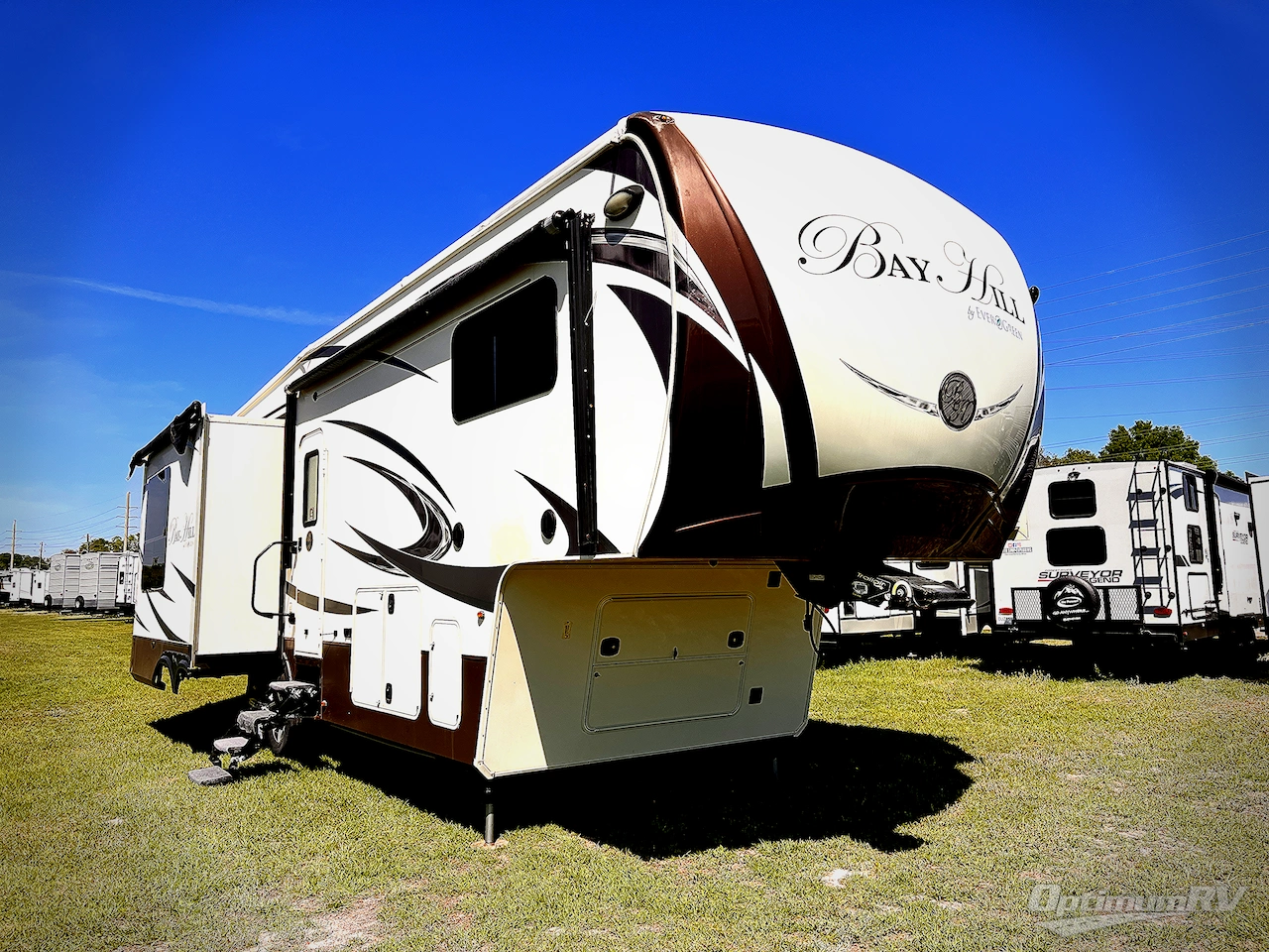 2015 EverGreen RV Bay Hill 295RL Photo 1