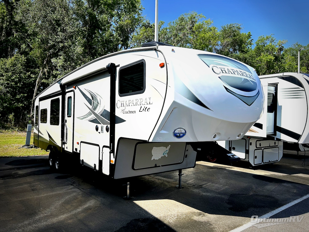 2019 Coachmen Chaparral Lite 30RLS Photo 1