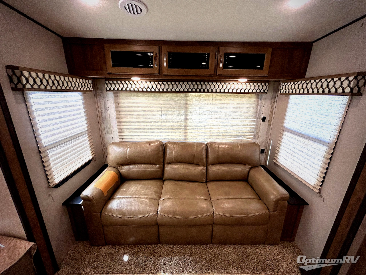 2019 Coachmen Chaparral Lite 30RLS Photo 16