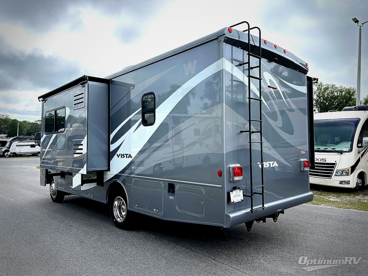 2012 Winnebago Vista 26P Photo 3