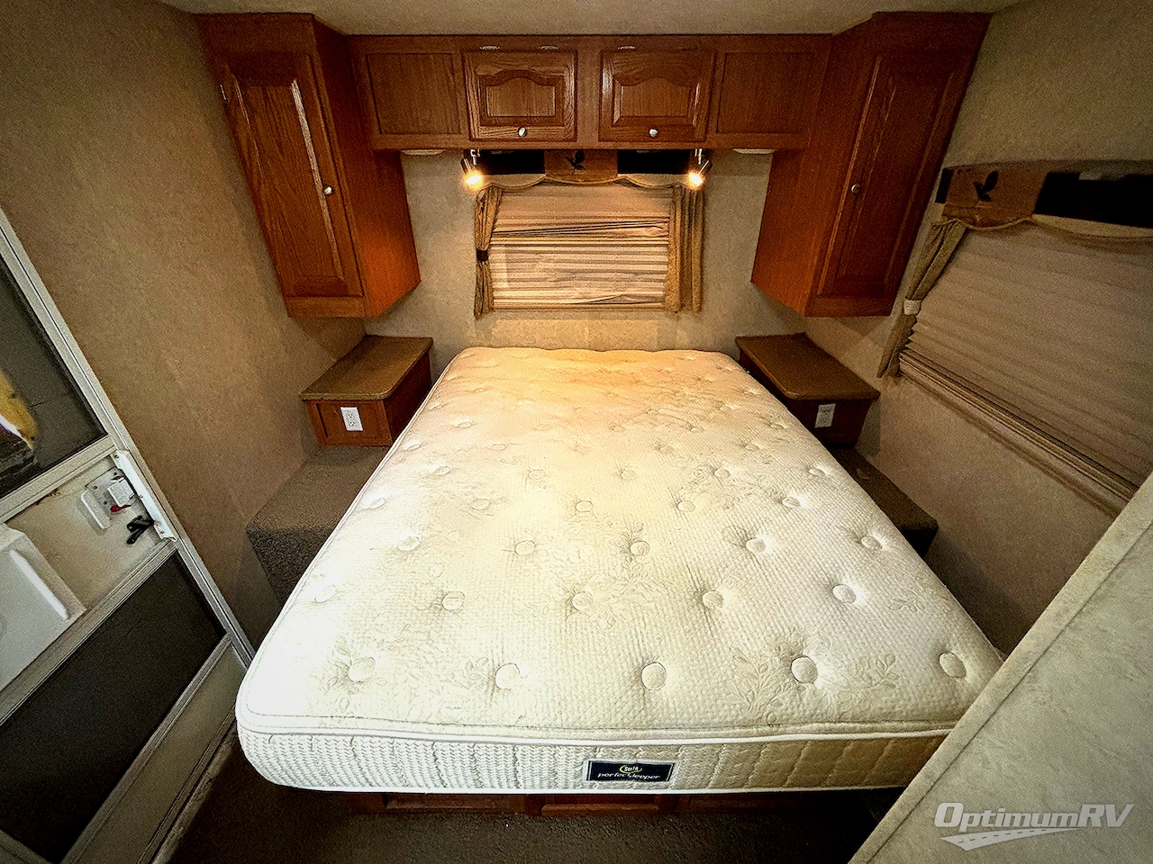 2009 Forest River Rockwood Wind Jammer 2808W Photo 9