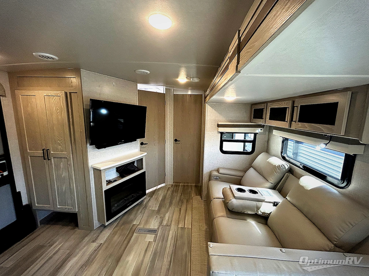 2023 Forest River Rockwood Ultra Lite 2608BS Photo 5