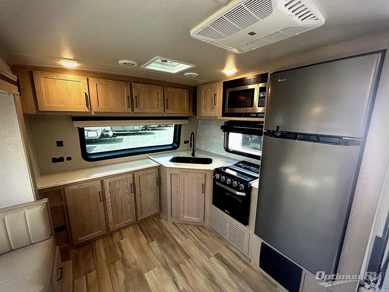 2023 Forest River Rockwood Ultra Lite 2608BS Photo 13