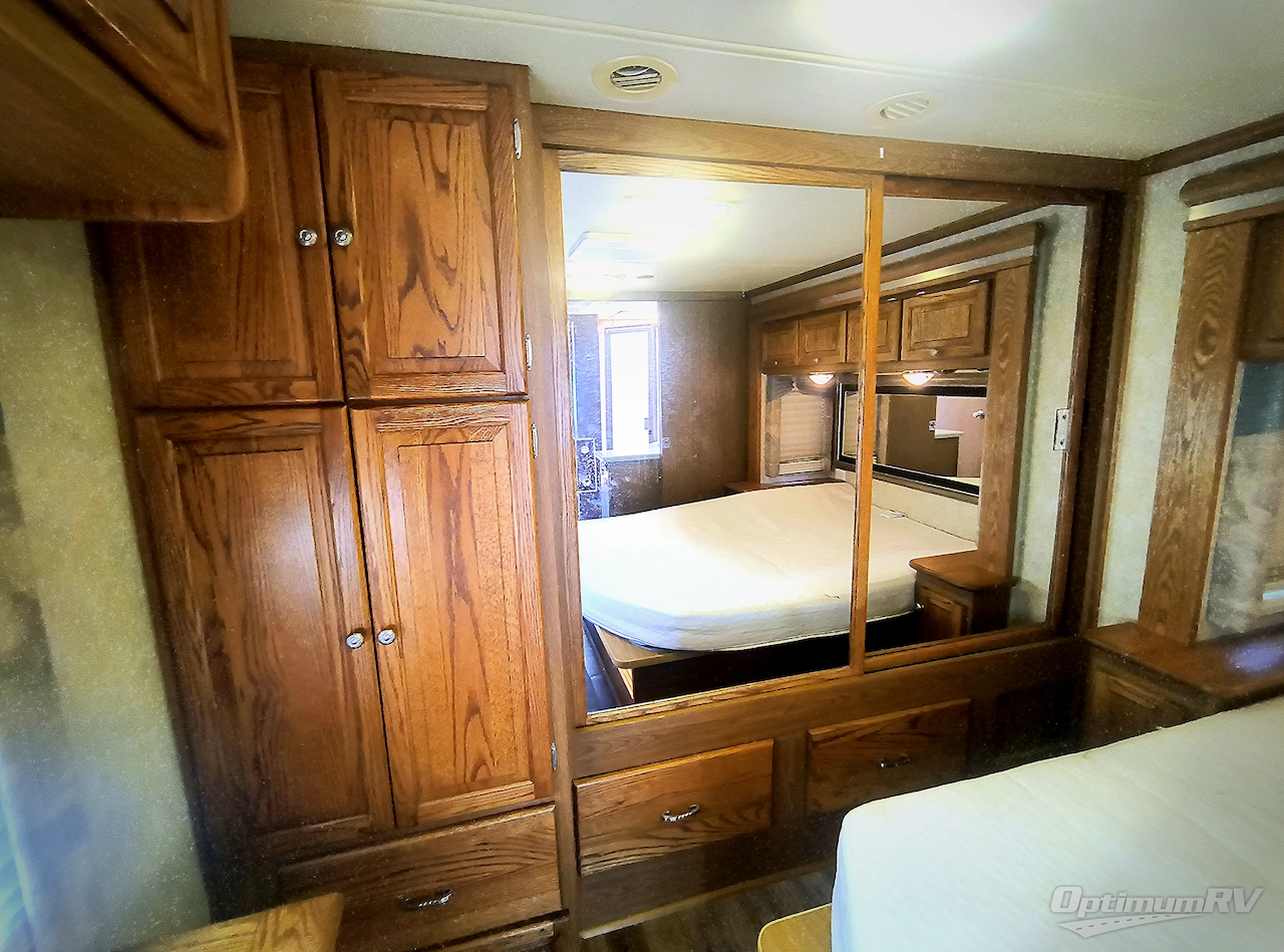 2005 Tiffin Allegro Bay 38DB Photo 11