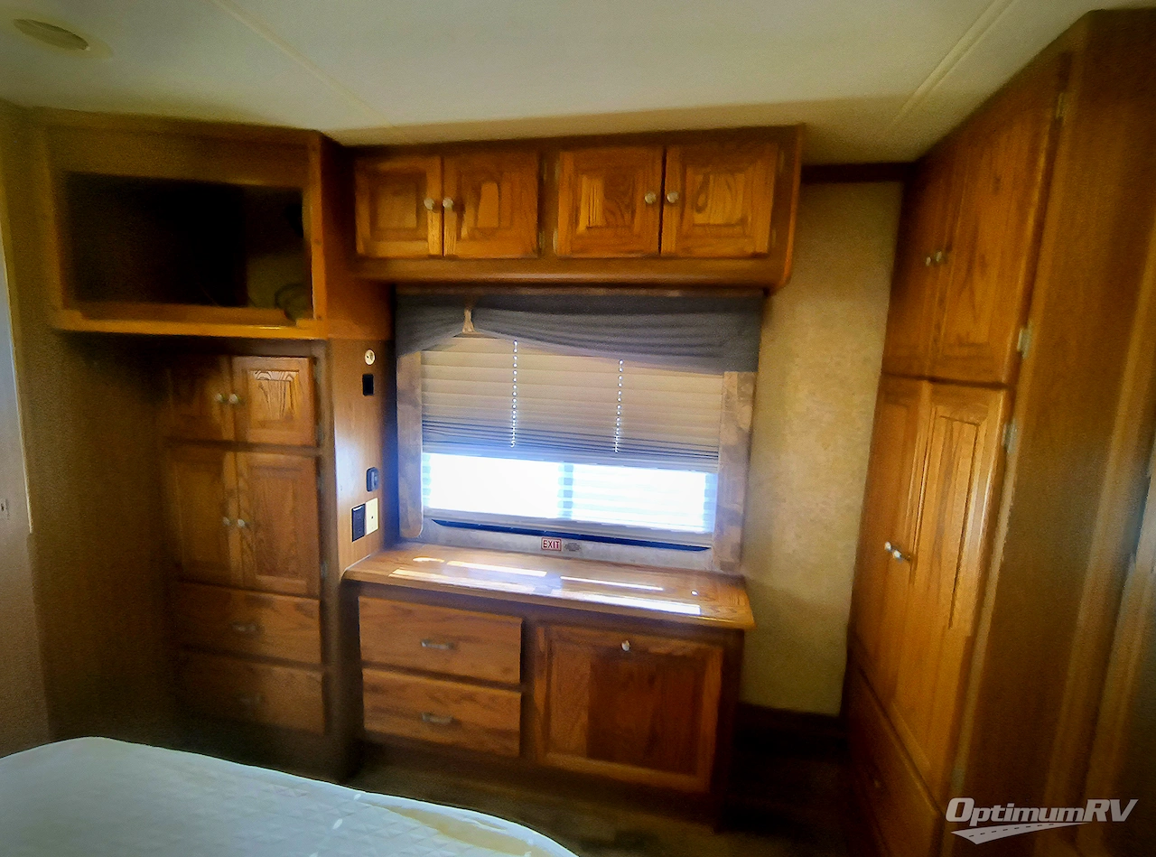 2005 Tiffin Allegro Bay 38DB Photo 13