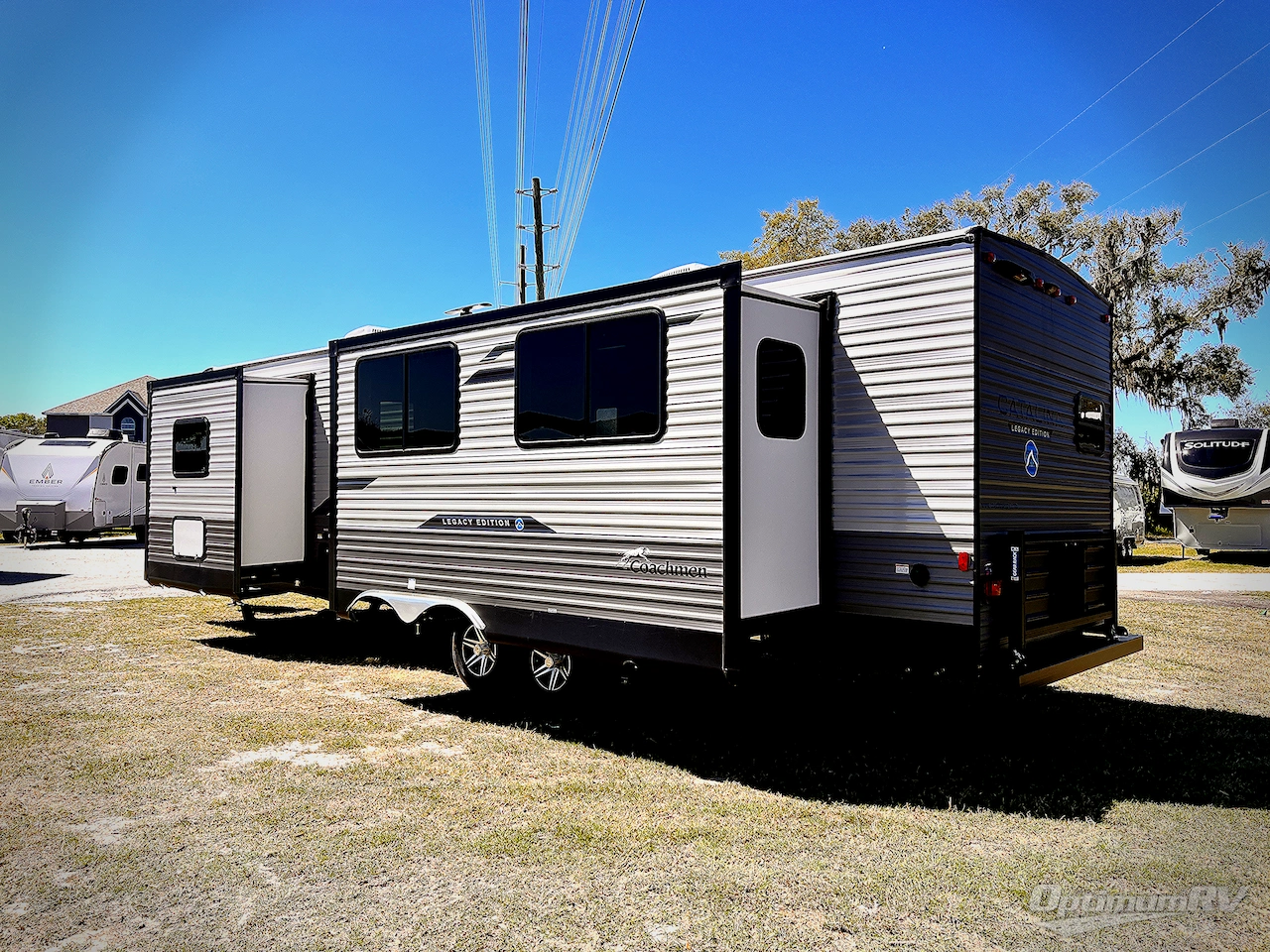 2024 Coachmen Catalina Legacy Edition 303RKDS Photo 3