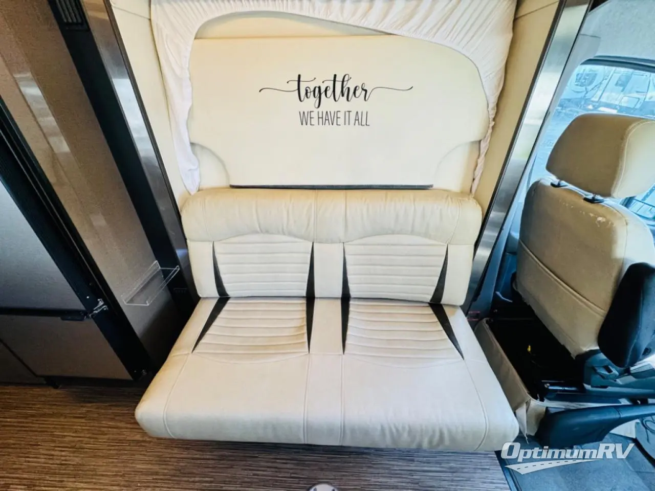 2017 Winnebago Era 70M Photo 8