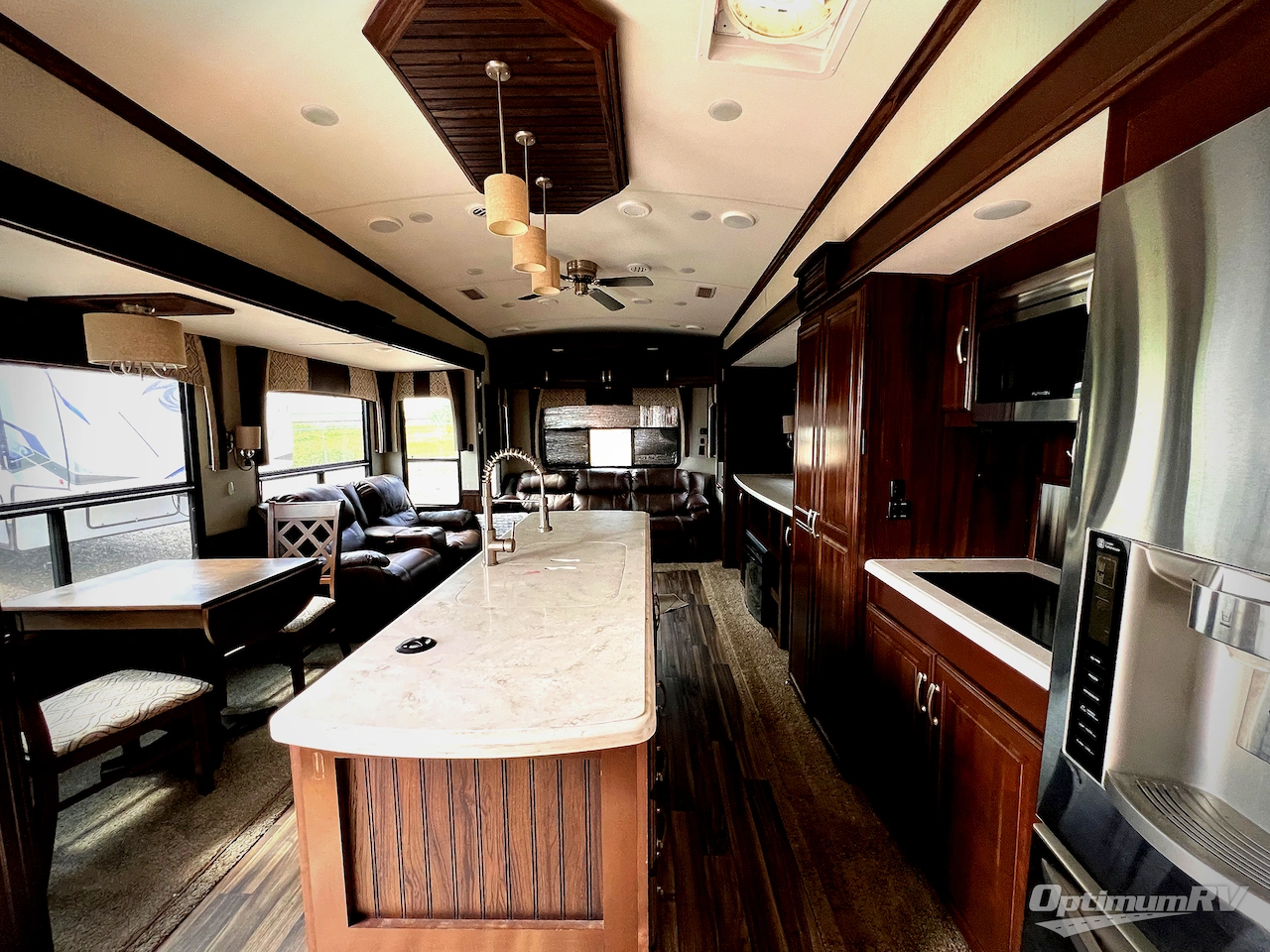 2017 Forest River Cardinal 3850RL Photo 3