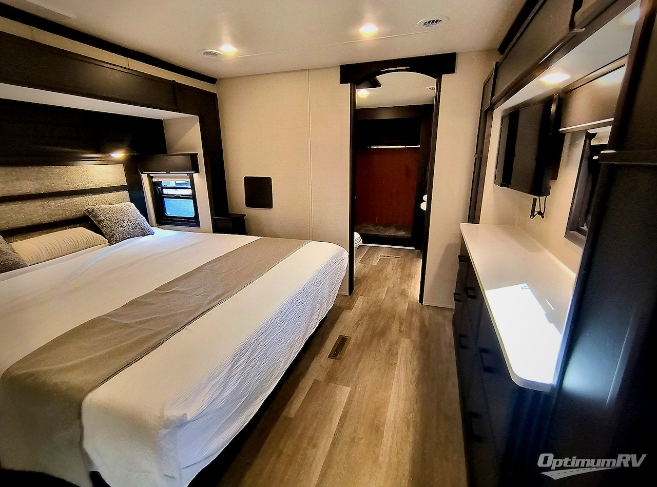 2024 DRV Luxury Suites Mobile Suites MS 41RKDB Photo 17