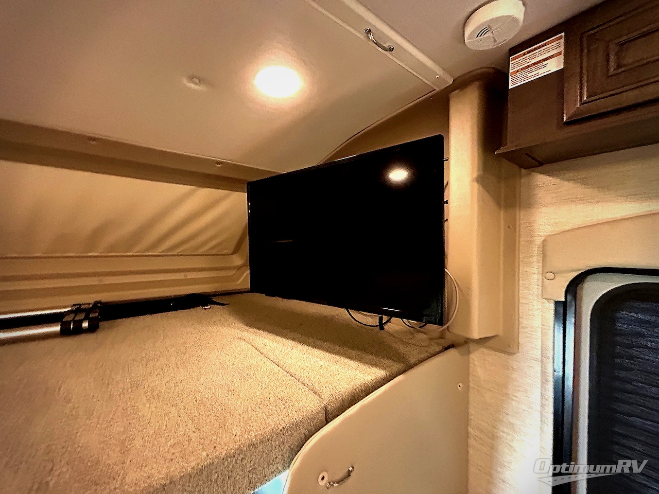 2023 Entegra Esteem 29V Photo 10
