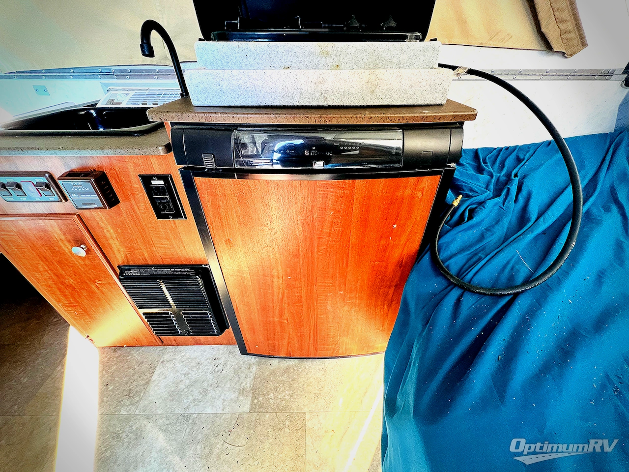 2015 ALiner Expedition Std. Model Photo 9
