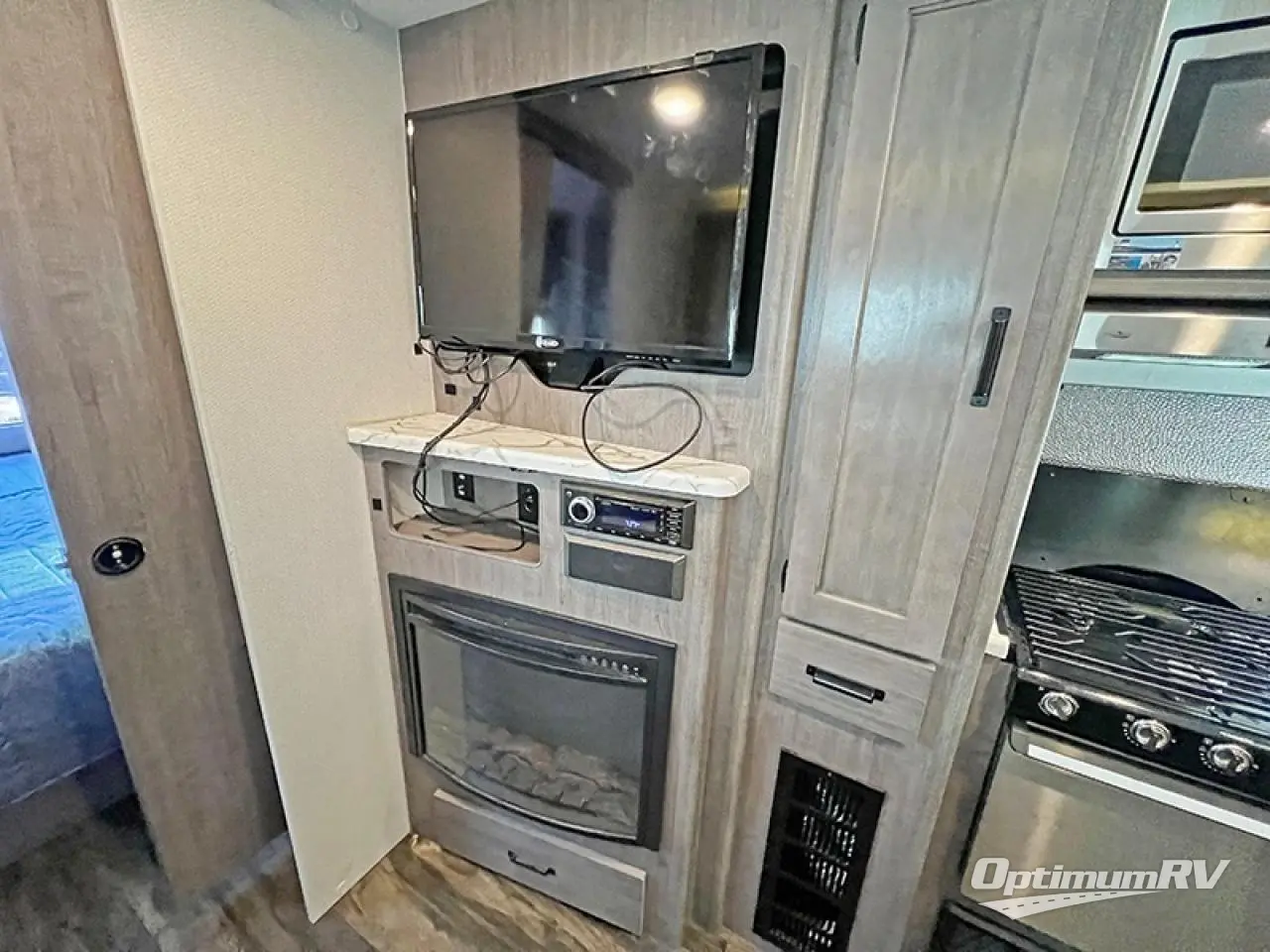 2020 Lance Lance Travel Trailers 2445 Photo 6