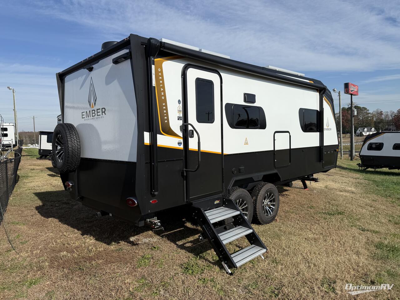 2025 Ember Overland Series 201FBQ Photo 2
