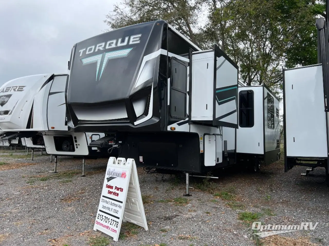 2023 Heartland Torque 371 Photo 3