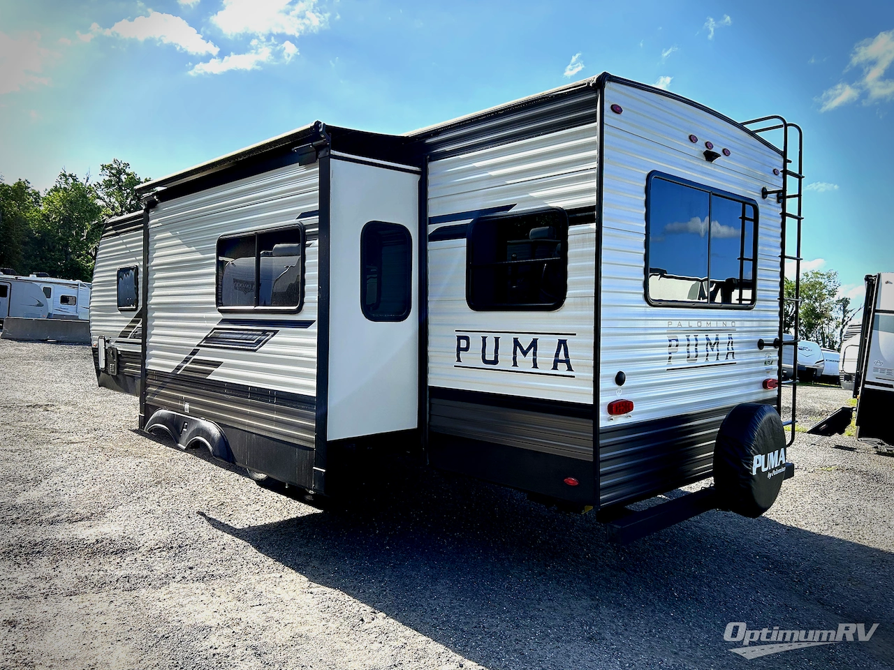 2023 Palomino Puma 26RLS Photo 3