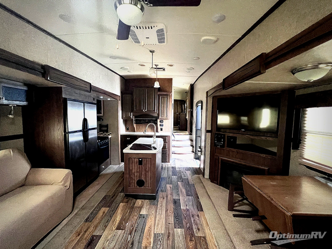 2017 Forest River Rockwood Signature Ultra Lite 8299BS Photo 5