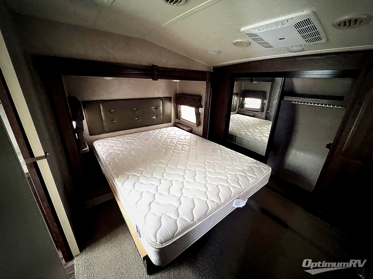 2017 Forest River Rockwood Signature Ultra Lite 8299BS Photo 19